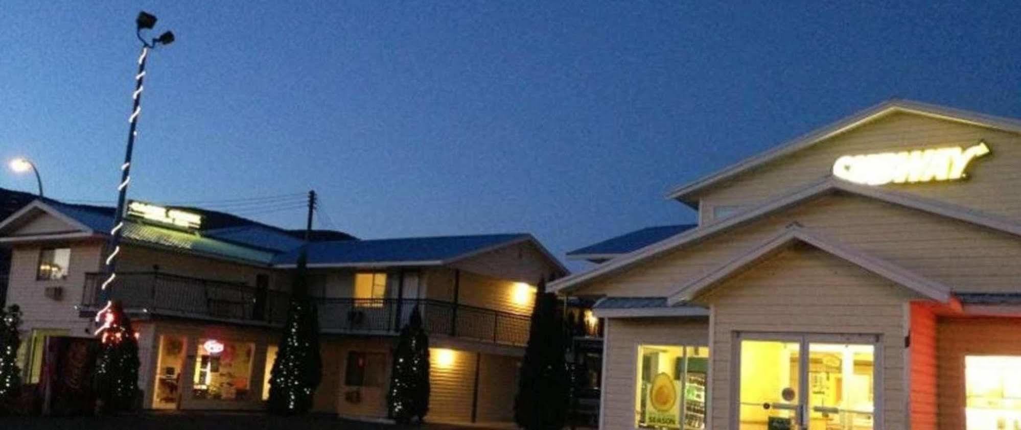 Motel Cache Creek Inn
